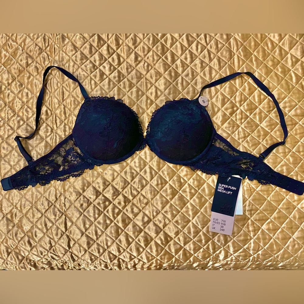 Bra 34b brand new
